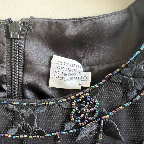 Elegant Vintage beaded scalloped hem Glam formal top Size 16 - Picture 5 of 6